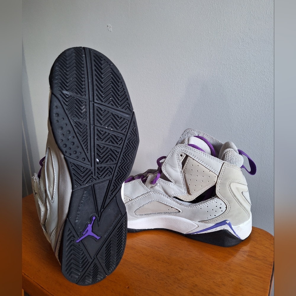 Air Jordan True Flight GS 'Base Grey Purple Venom' 6.5Y - Picture 7 of 11